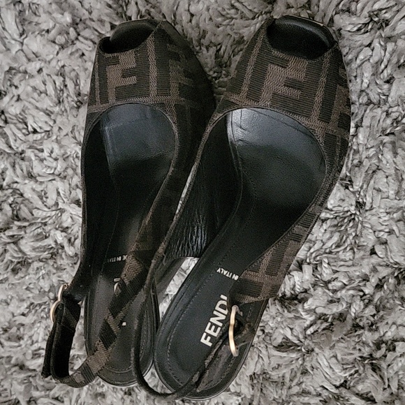 Fendi heel. - Picture 1 of 12